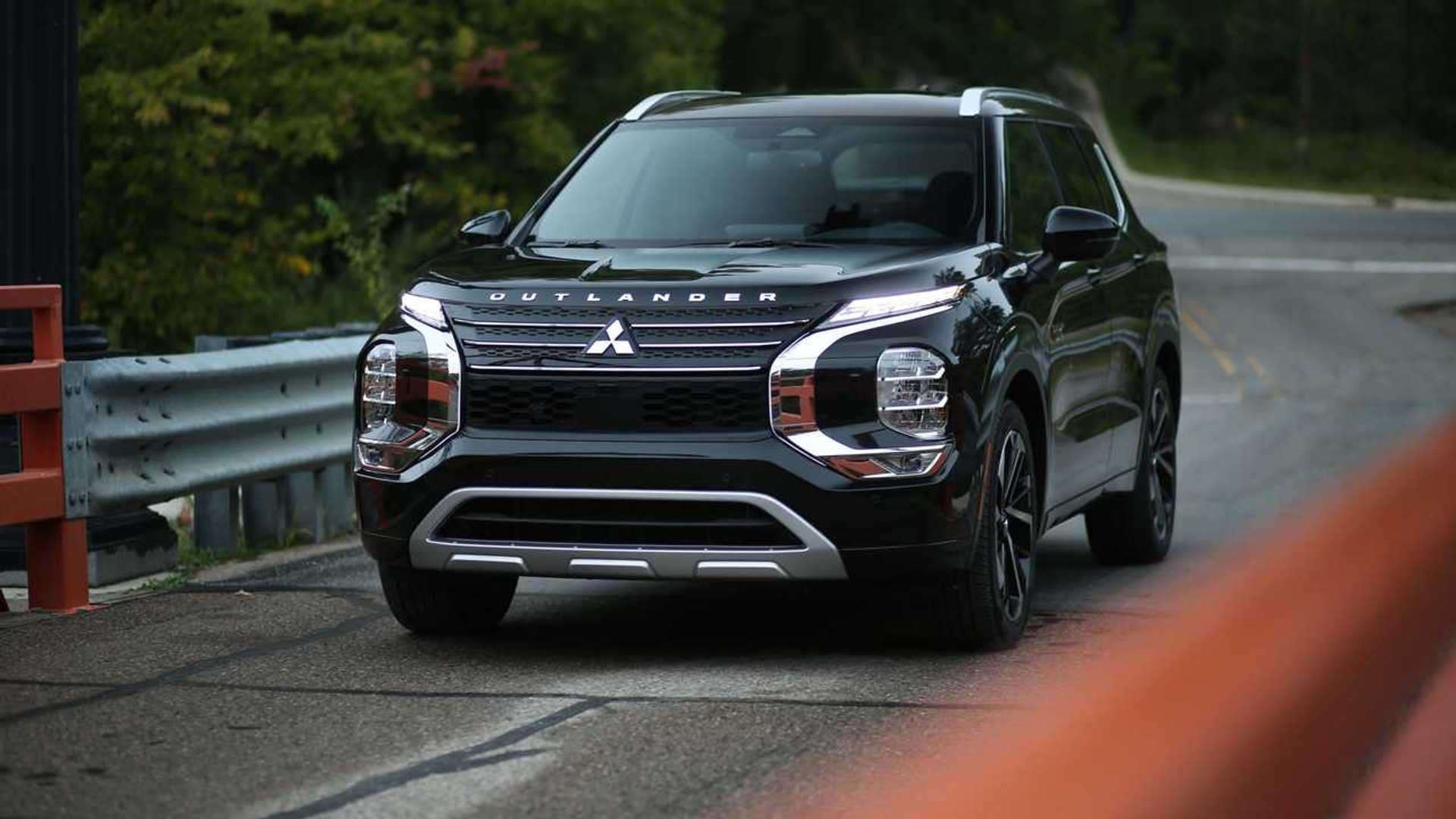 2023 Outlander Phev Pictures